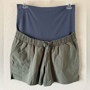 Maacie Olive Green Stretch Maternity Short Shorts Pull On Size XL EUC Pockets